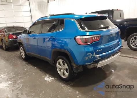 2018 Jeep Compass Latitude 4X4 из США, поврежденный, VIN 3C4NJDBB1JT176410